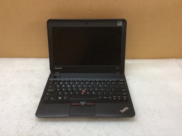 Lenovo ThinkPad X131e Laptop Celeron 887 4GBRAM/128GB Red