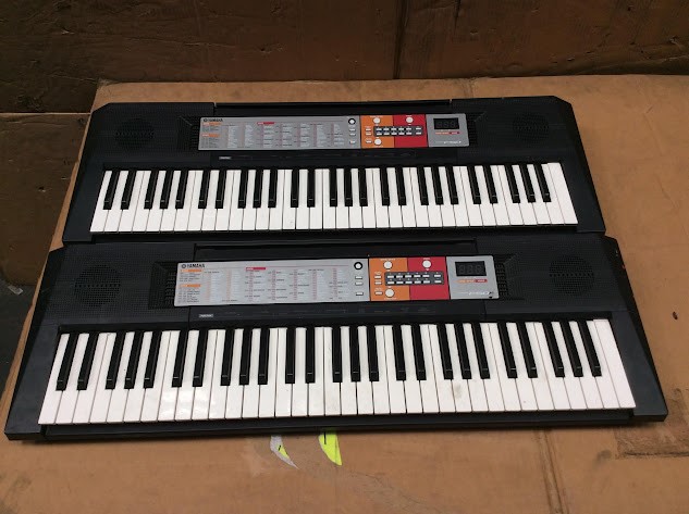 Yamaha PSR-F50 Digital Keyboard (Lot of 2)