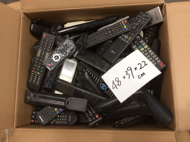 Mix Brand and Model Remote Controls with box dimensions are 48x39x22 cm