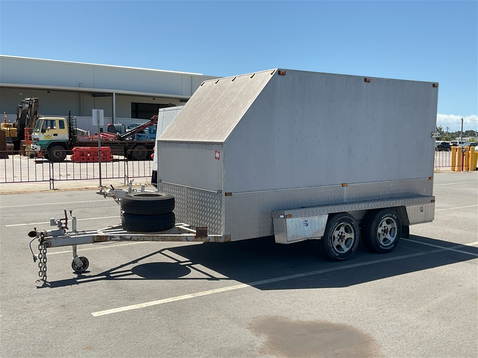 <p>2014 Home Built Dual Axle Enclosed Trailer</p>