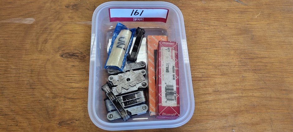 Thread and Radius gauges