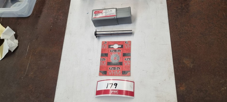 Micro slitting saw blades and holder