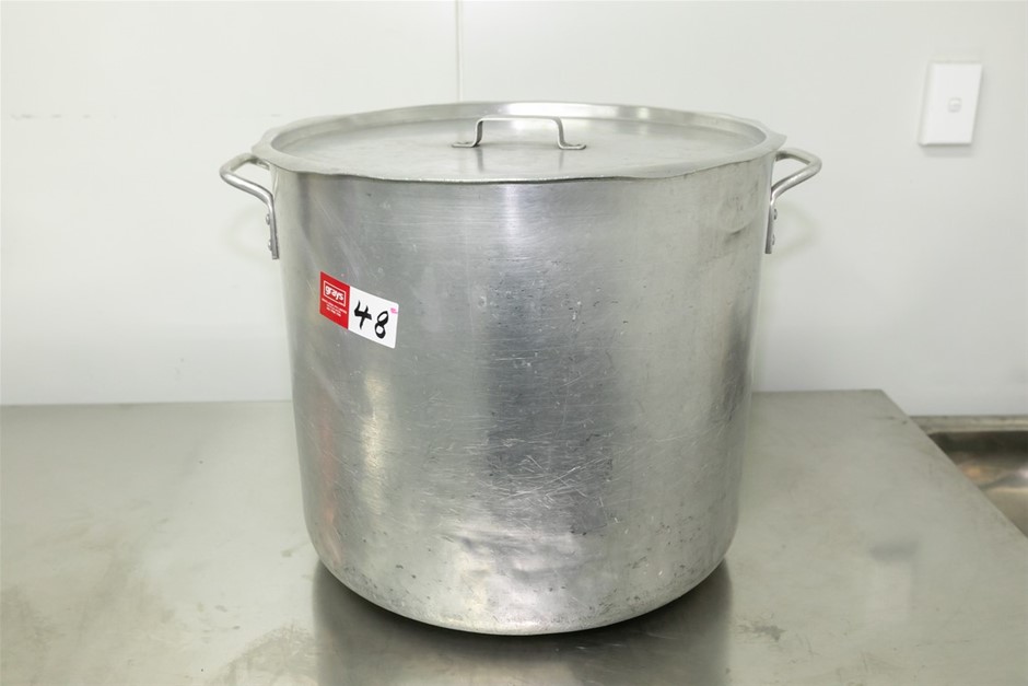 Large Alloy Cooking Pot with Lid