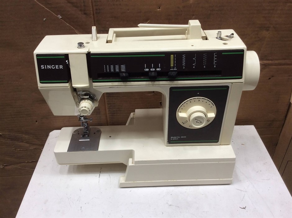 Singer 6605C Sewing Machine