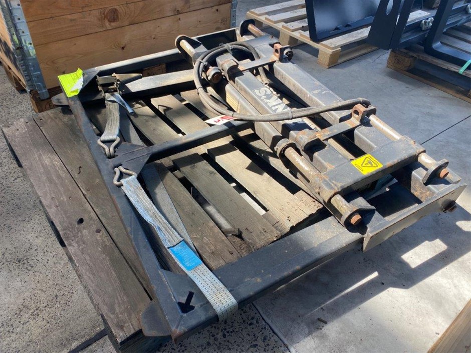 Tinks Mini Loader Hydraulic Fork Tyne Attachment