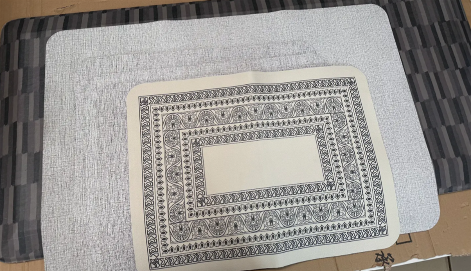 6 x Assorted SIGNATURE Floor Mats.