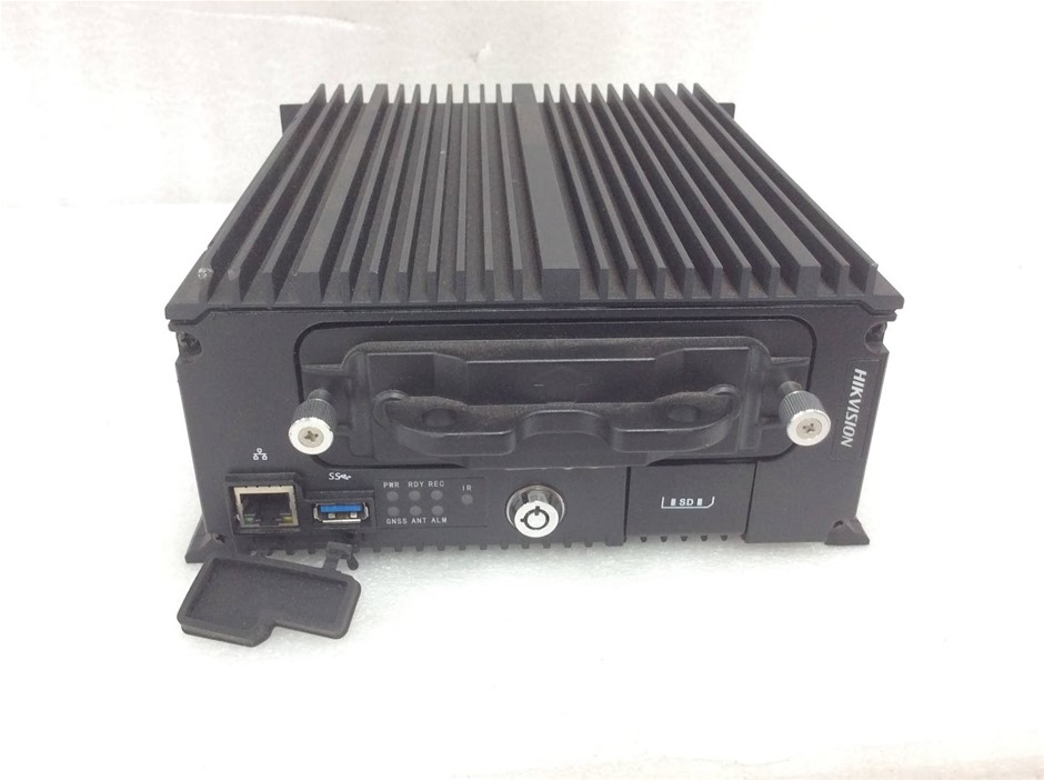 Hikvision DS-MP7608HN Network Video Recorder