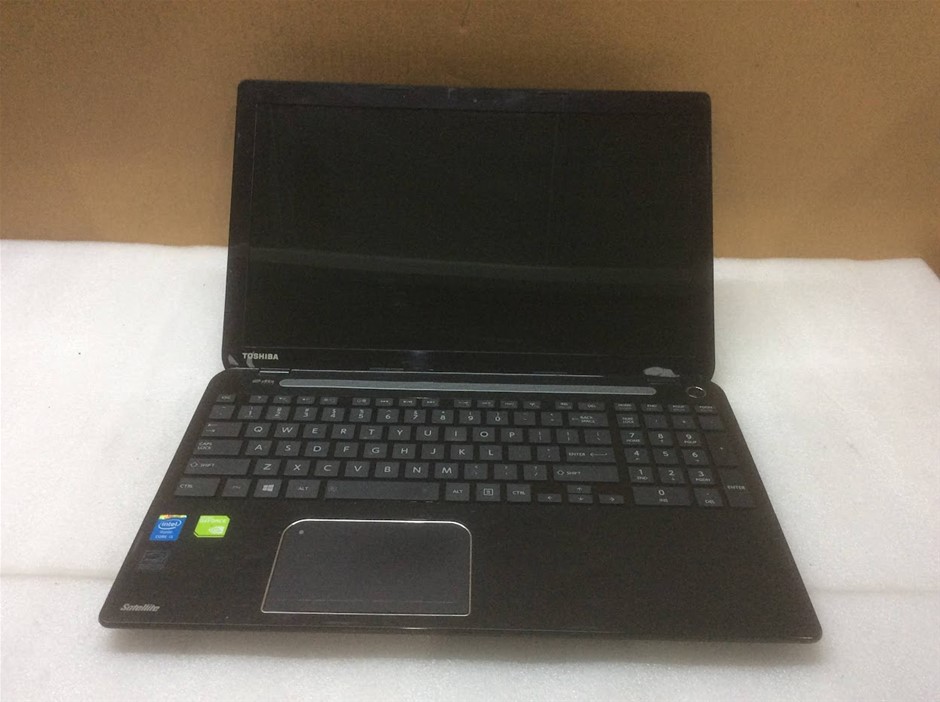 TOSHIBA SATELLITE L50-A Laptop I5-4200U 4GBRAM 750GB Black