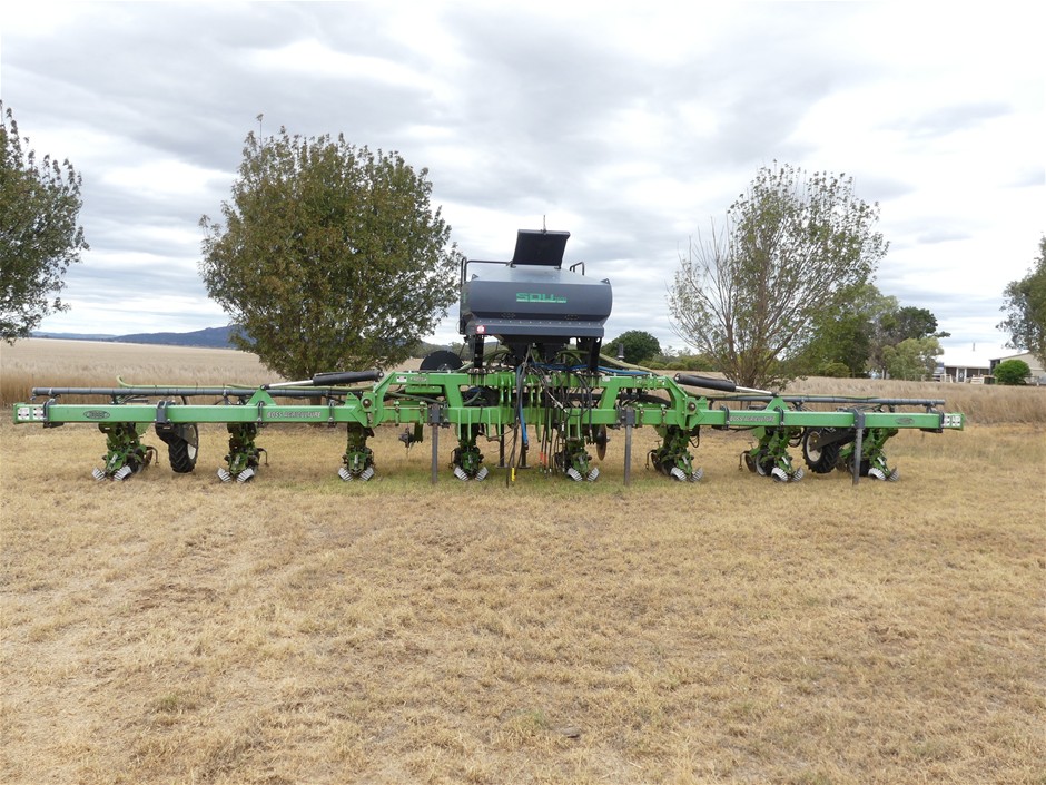<B>2018 Boss Precision Planter 1600 Precision Planter (12 Metre)</B>