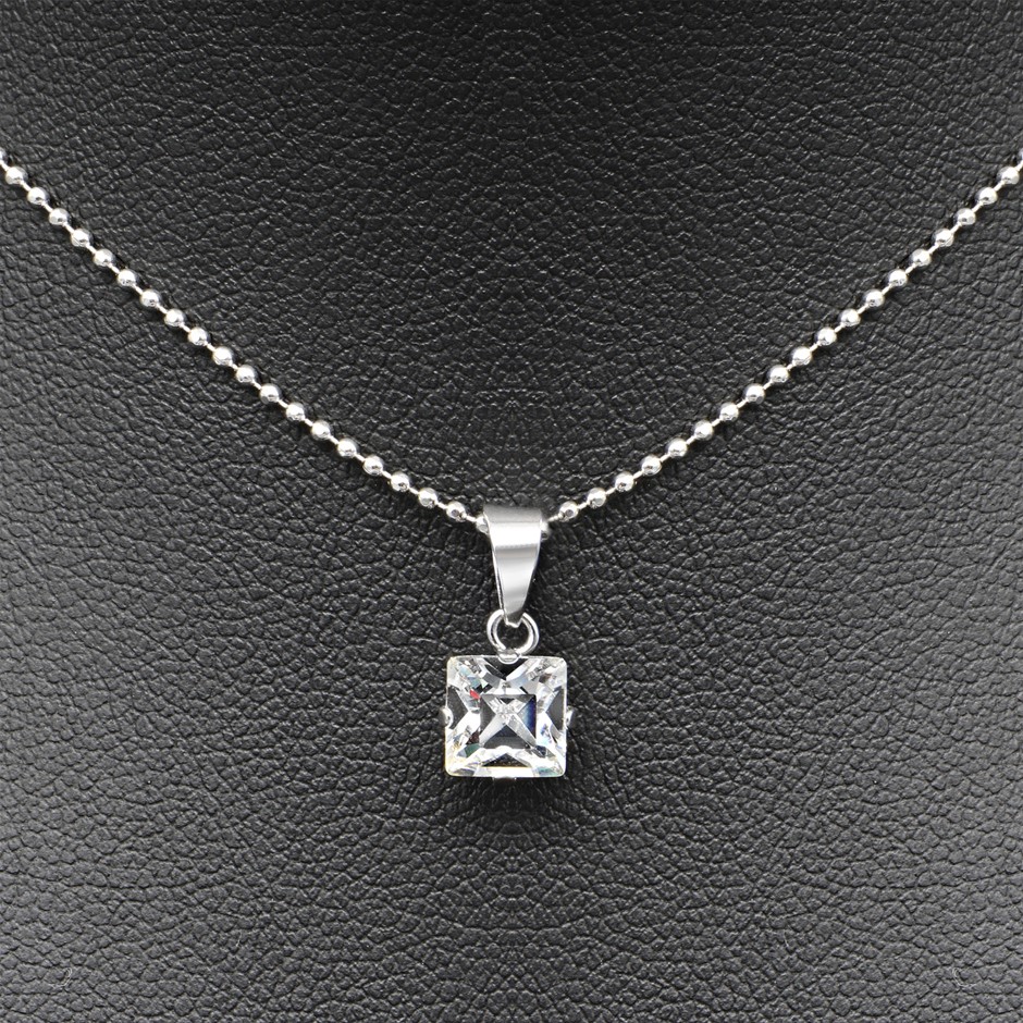 Solid 925 Sterling Silver Pendant Featuring a Crystal by Swarovski®