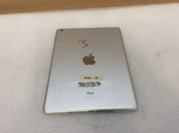 APPLE IPAD AIR(A1474) Tablet 32GB