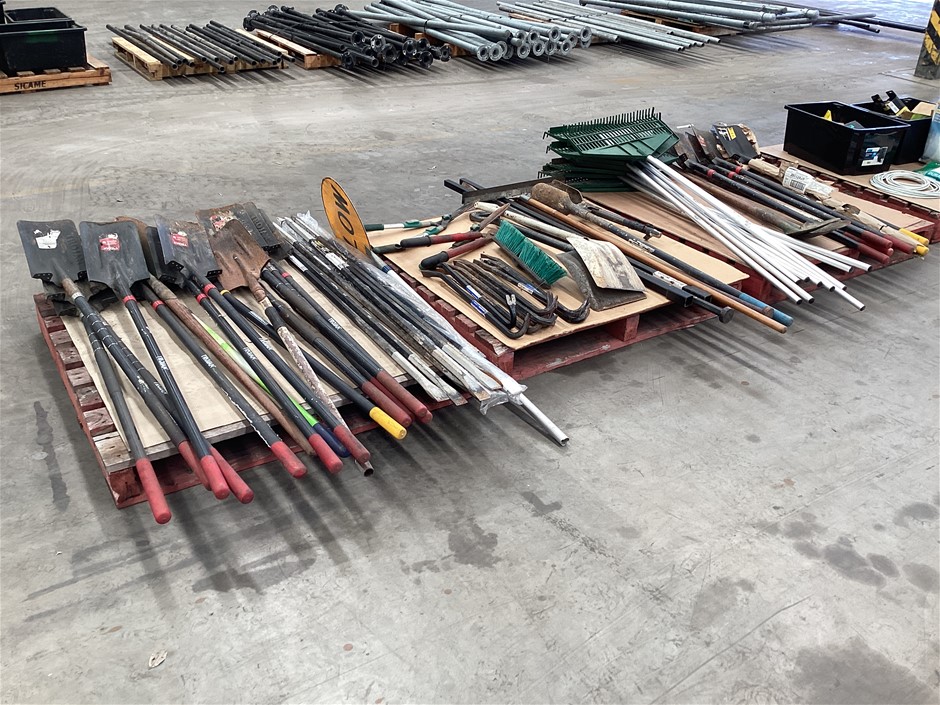 Assorted Handtools x Qty