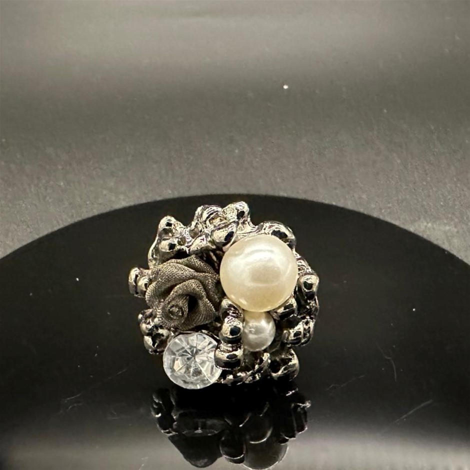 Designer Simulated Pearl & Diamond Chunky Antique - Adjustable Size