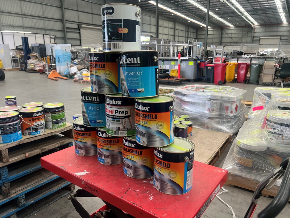 Assorted 4L Tins of Paint