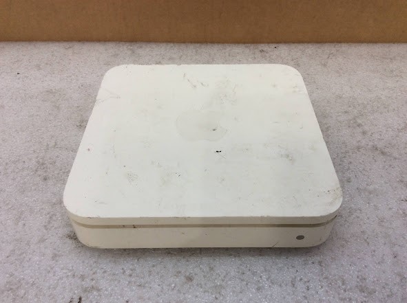 Apple AirPort Extreme 802.11n (5th Gen)(A1408) Router