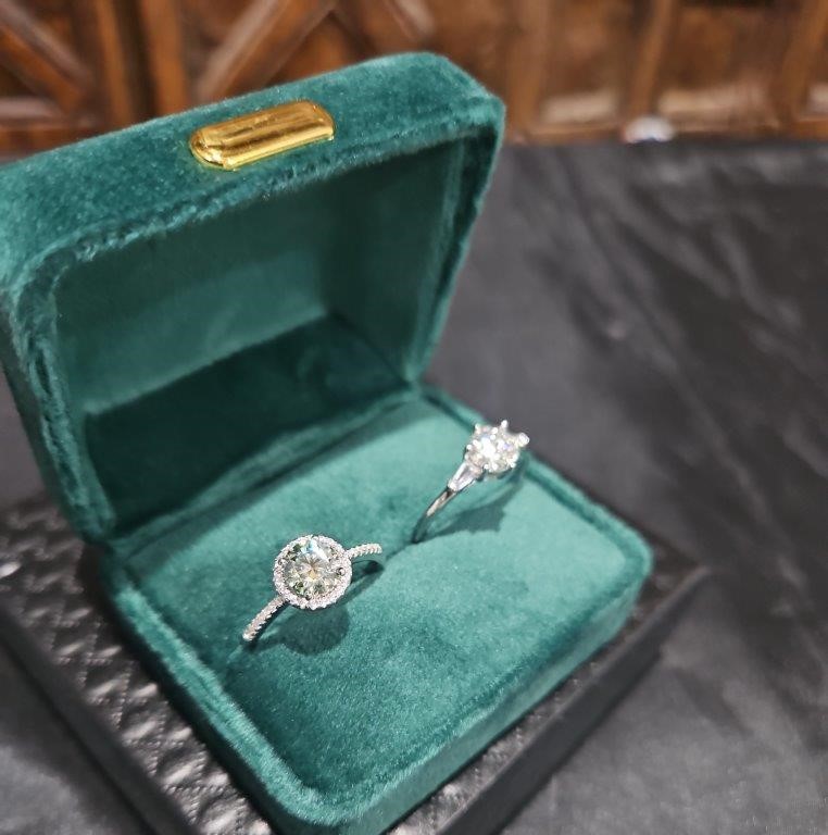 2pcsx1.0ct GRA Moissanite White & Blue Green Stone- Silver Ring -9US