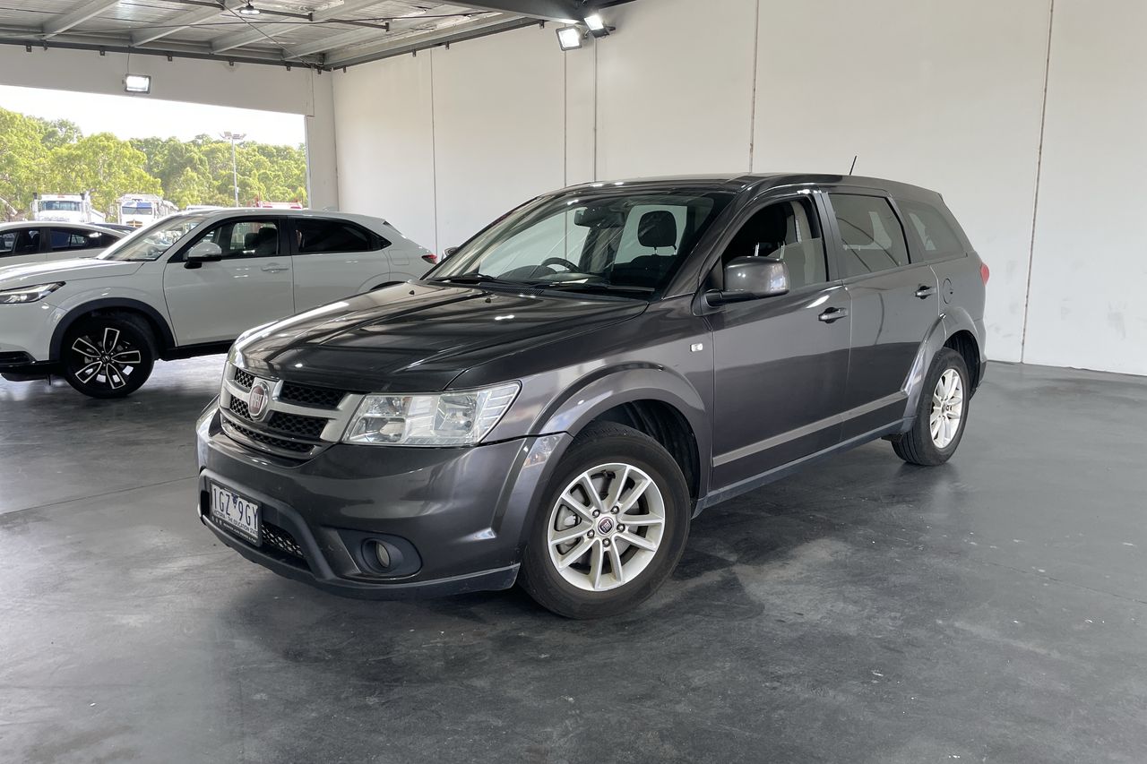 2015 Fiat Freemont BASE Automatic 7 Seats People Mover