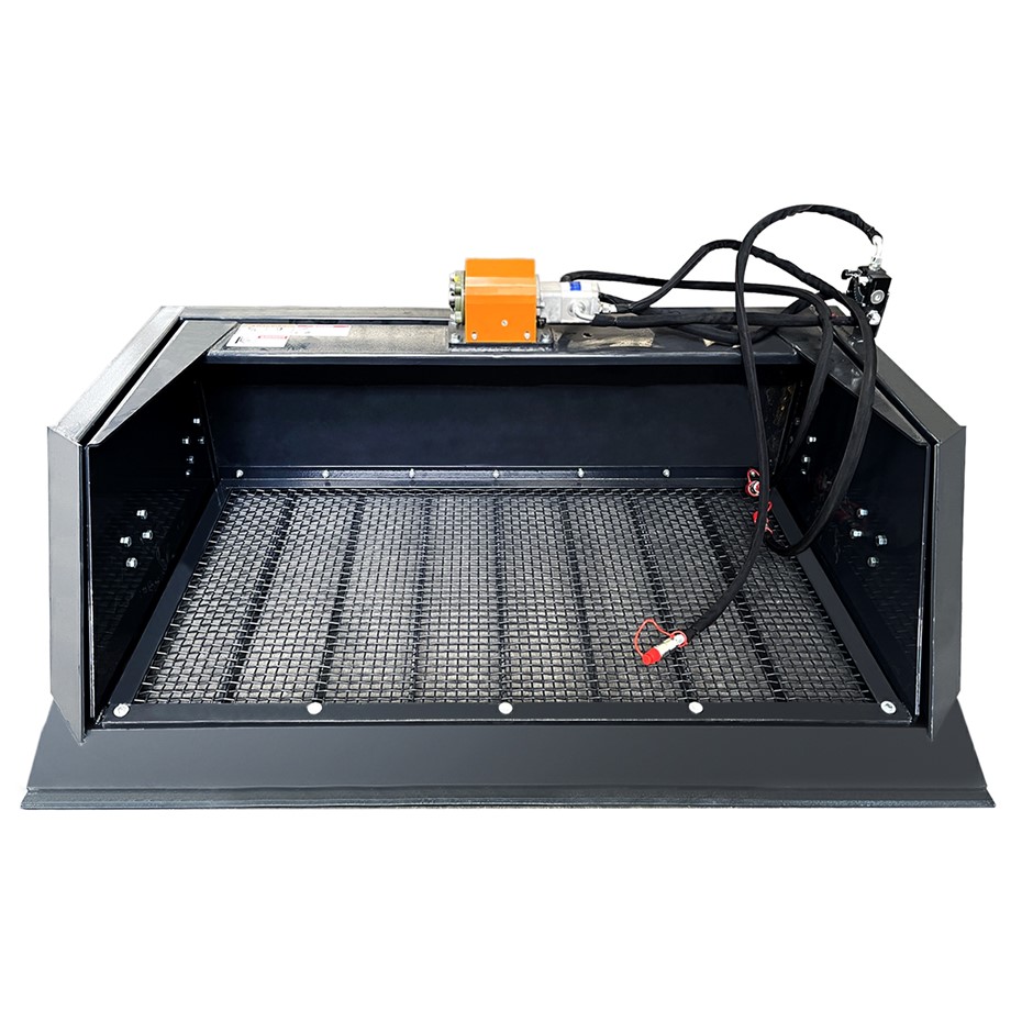 Unused 2025 WOLVERINE SB-12-72W Screening 
Bucket