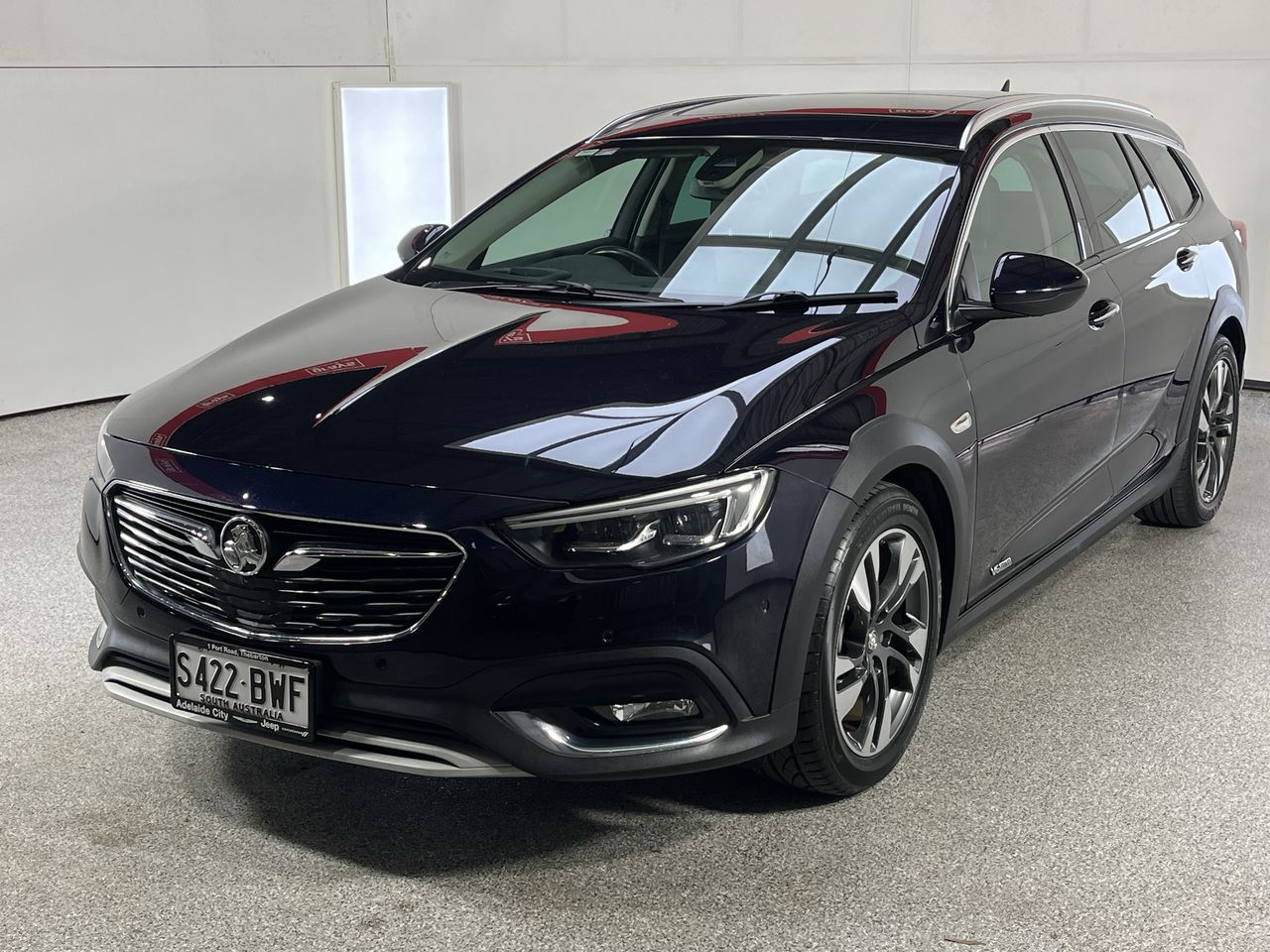 2017 Holden COMMODORE CALAIS V CALAIS-V ZB