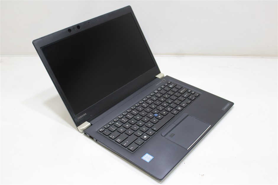TOSHIBA PORTEGE X30-E PT282A-04U00L