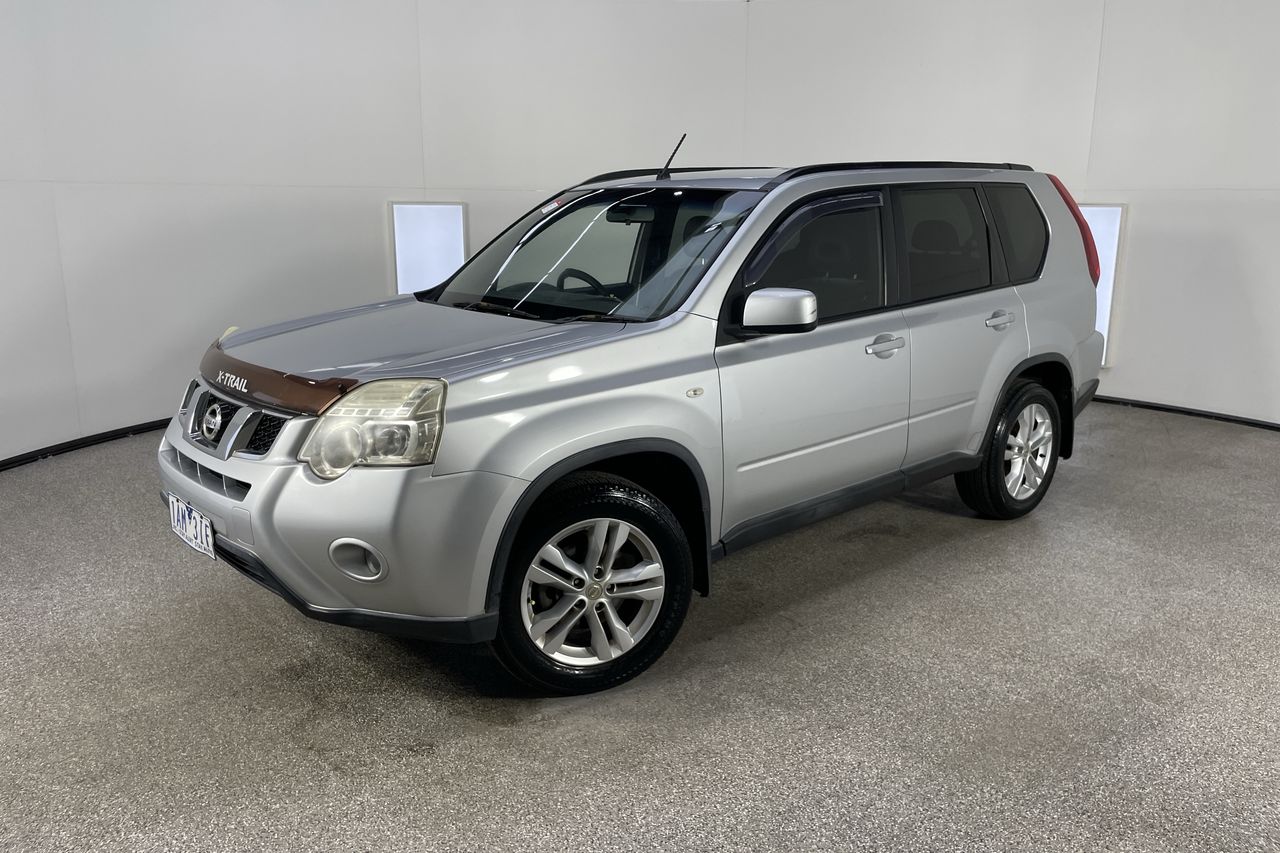 2011 Nissan X trail Automatic .