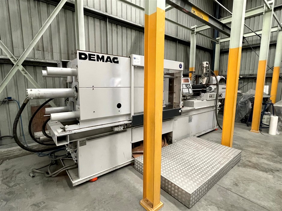 1992 Mannesmann Demag D250-1190 NCIII Injection Moulding M/C