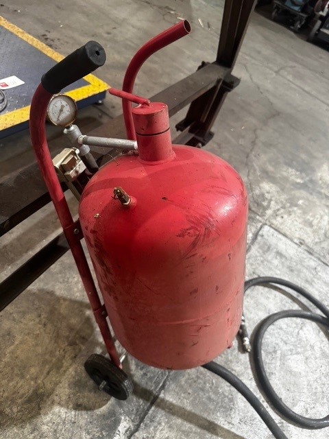 Abrasive Blasting Tank