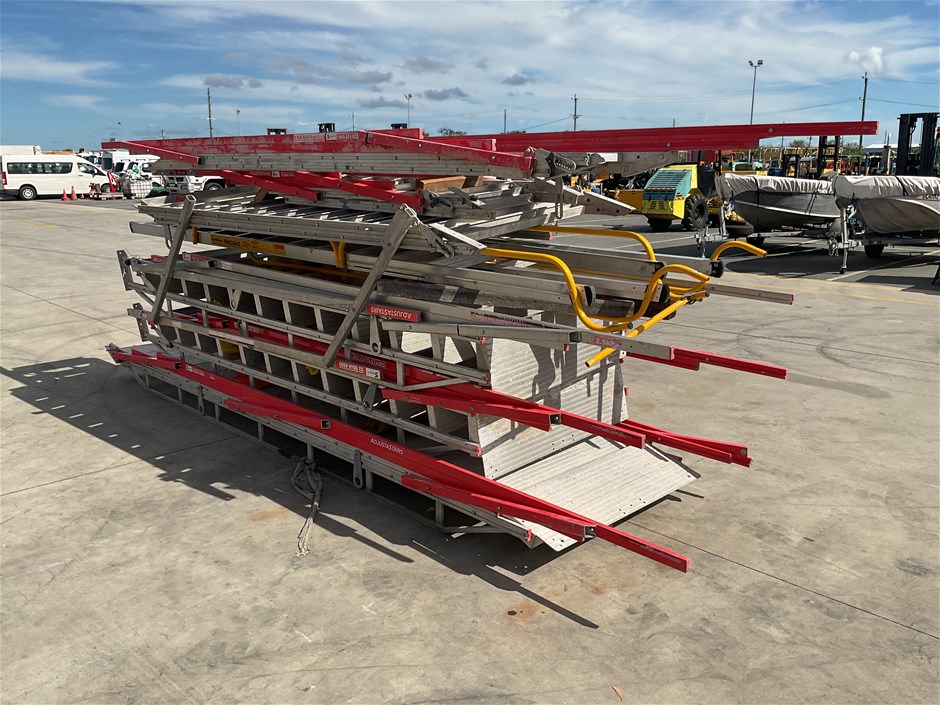 <p>Qty Of Extendable Stairs</p>