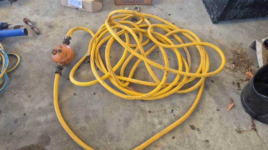 Large Air Supply Hose with Oil Bottle