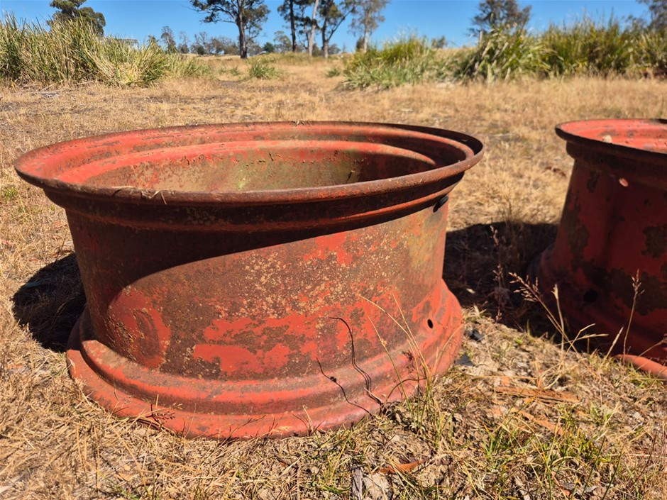 Pair 28 Inch Tractor Rims