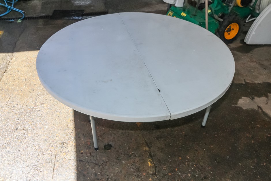 Party/Event Kids Poly Round Folding Tables
