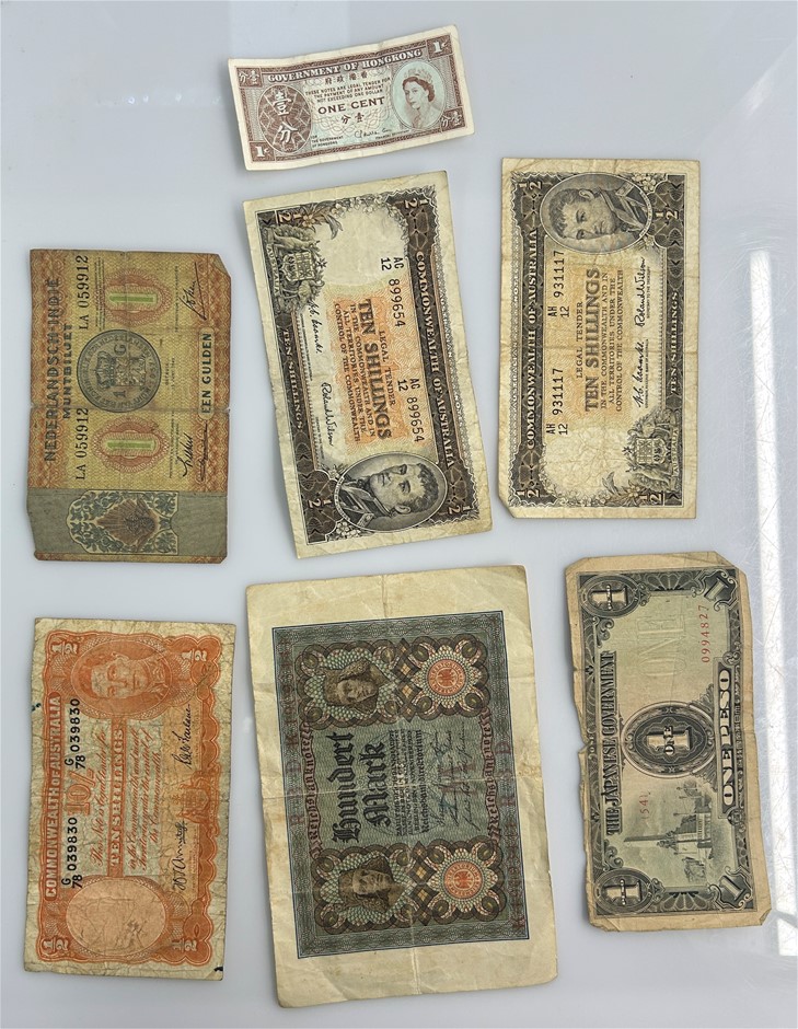 Mixed antique and vintage world banknote collection