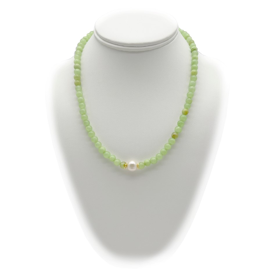 10mm White Pearls with Flower Jade Gemstone Necklace