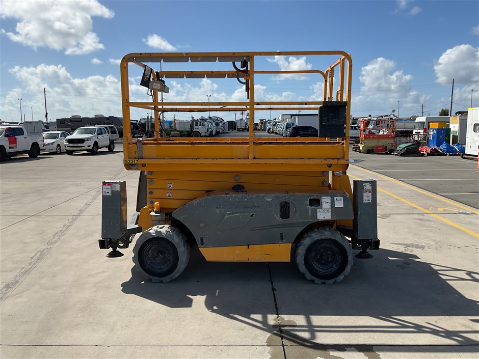 2015 Haulotte Compact 12DX Scissor Lift