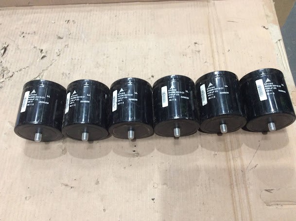 EPCOS B43586-S9418-Q1 Electrolytic Capacitors (Lot of 6)