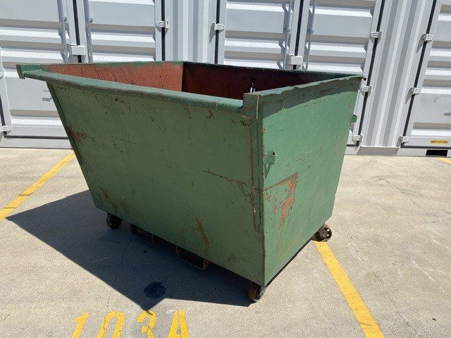 <p>Industrial Tipping Waste Bin</p>