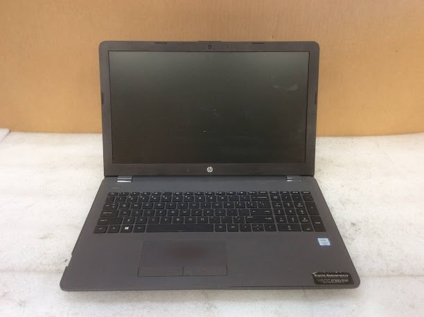 HP 250 G6 Laptop i3 7020U 4GBRAM/320GB