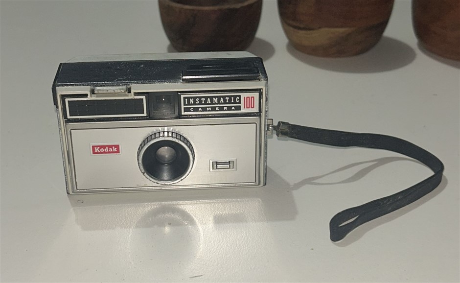 Kodak Instamatic 100 Camera