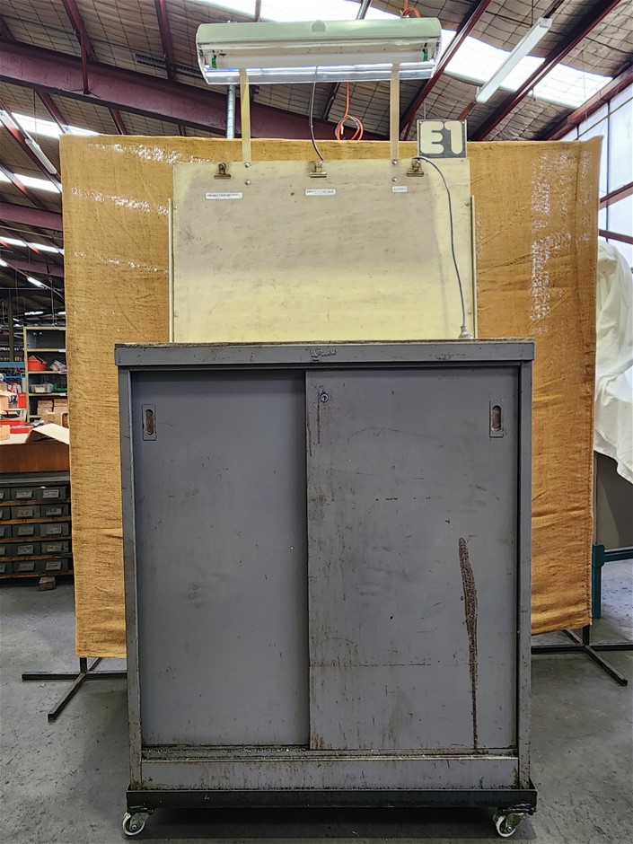 Mobile Metal Tool Cabinet
