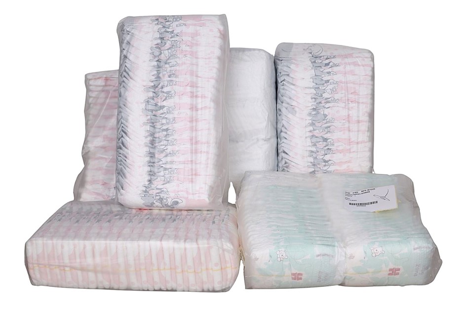6 x Assorted HUGGIES Nappies Packs, Incl: 1 x Size 2 Unisex, 1 x Size 5 Boy