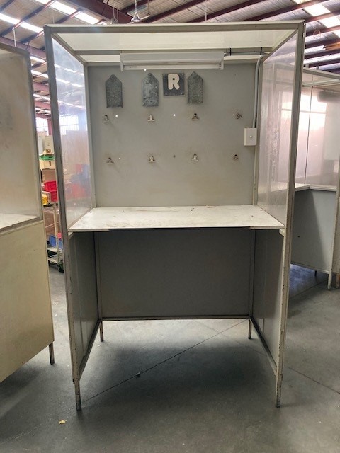 Work Booth R