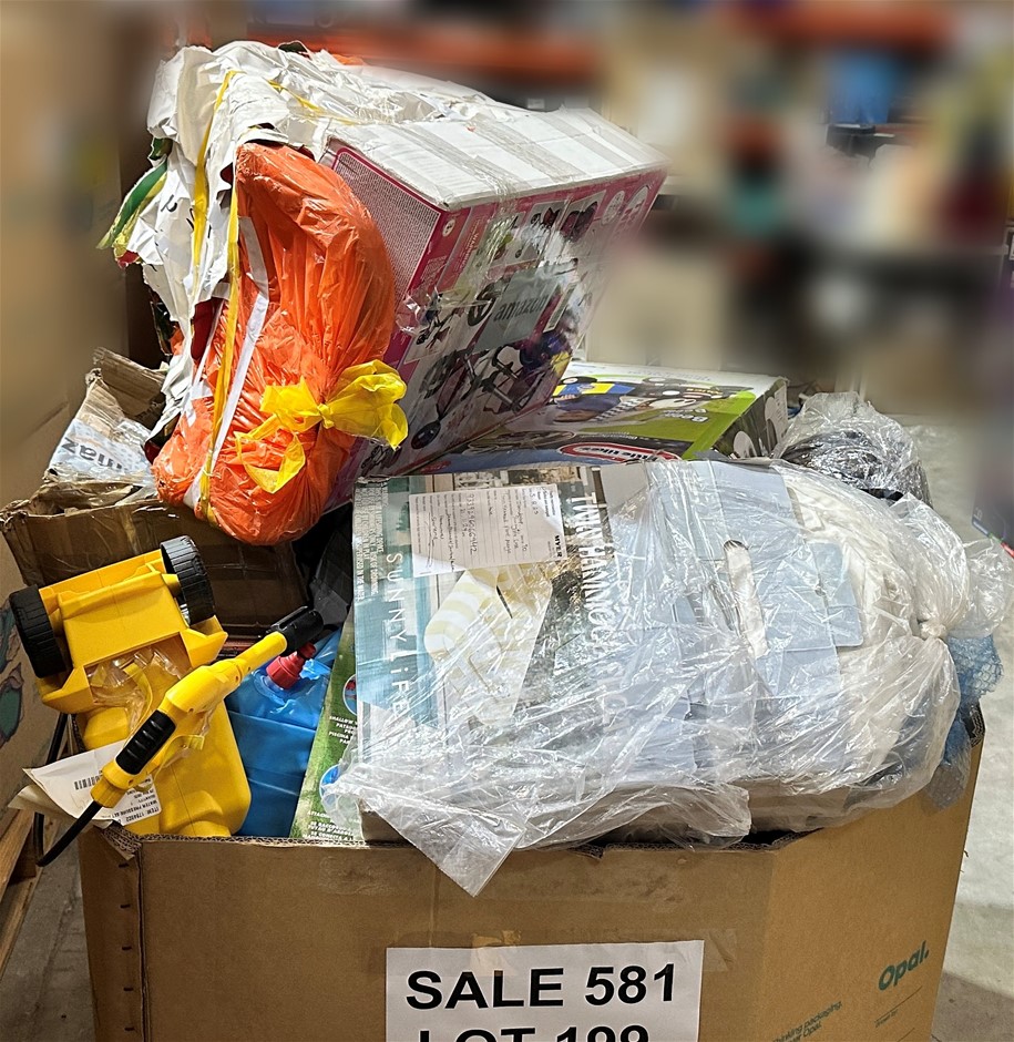 PALLET OF KIDS TOYS SET