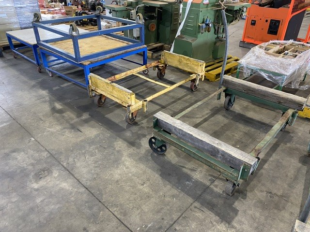 <p>Assorted Trolleys x6</p>