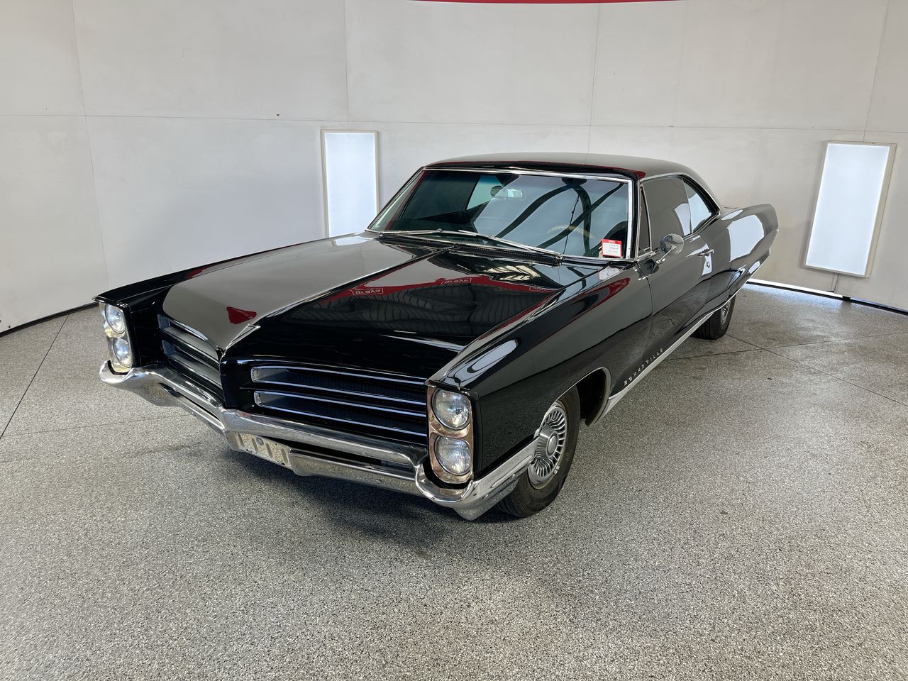 1966 Pontiac Bonneville (Import) Automatic Sedan