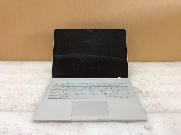 MICROSOFT SURFACE Laptop I5-6300U 8GBRAM/256GB