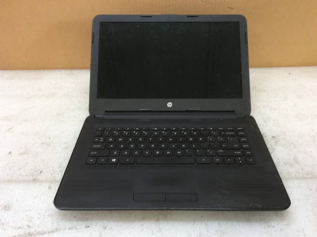 HP 14-AN006AU Laptop E2-7110 4GBRAM/500GB Black