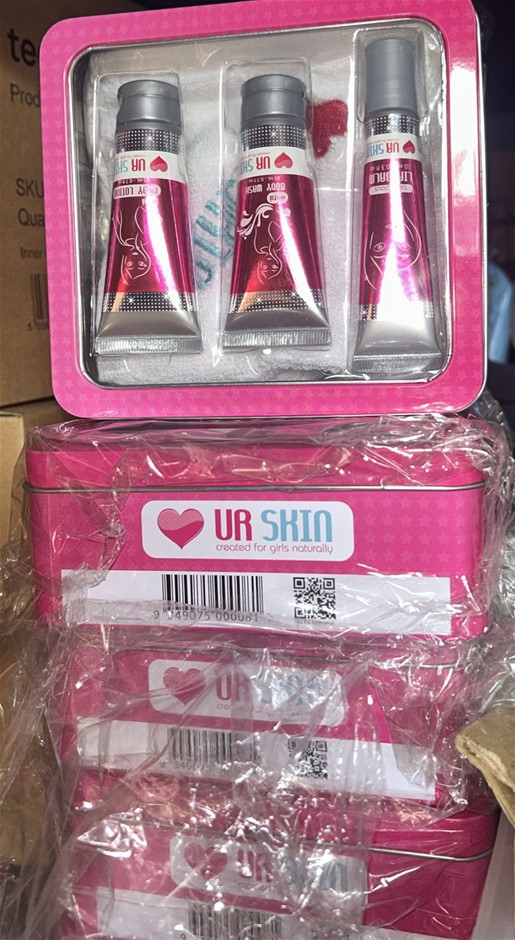 8x Luv Ur Skin 3-Piece Gift Sets
