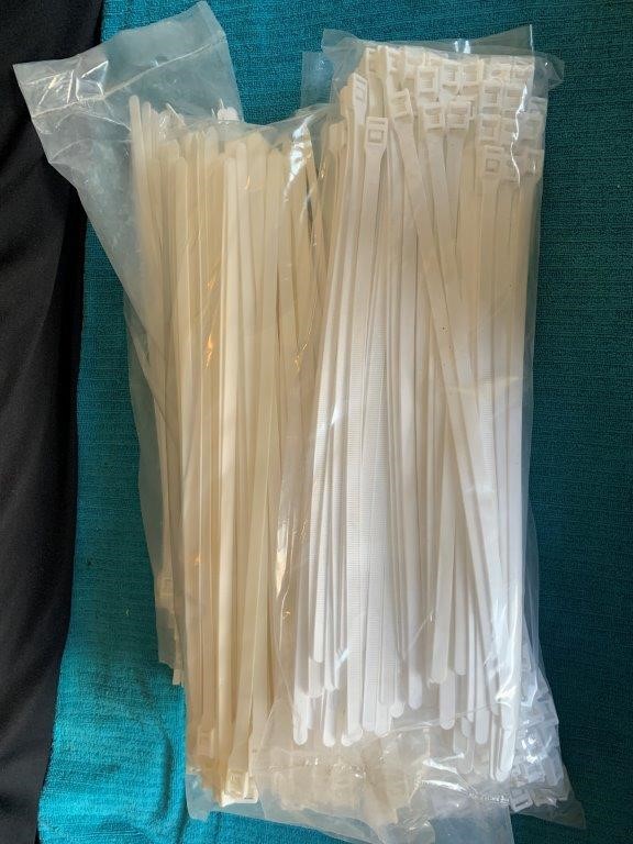 New in Packaging Nylon Cable Ties, 10mm x 400mm - Quantity 6