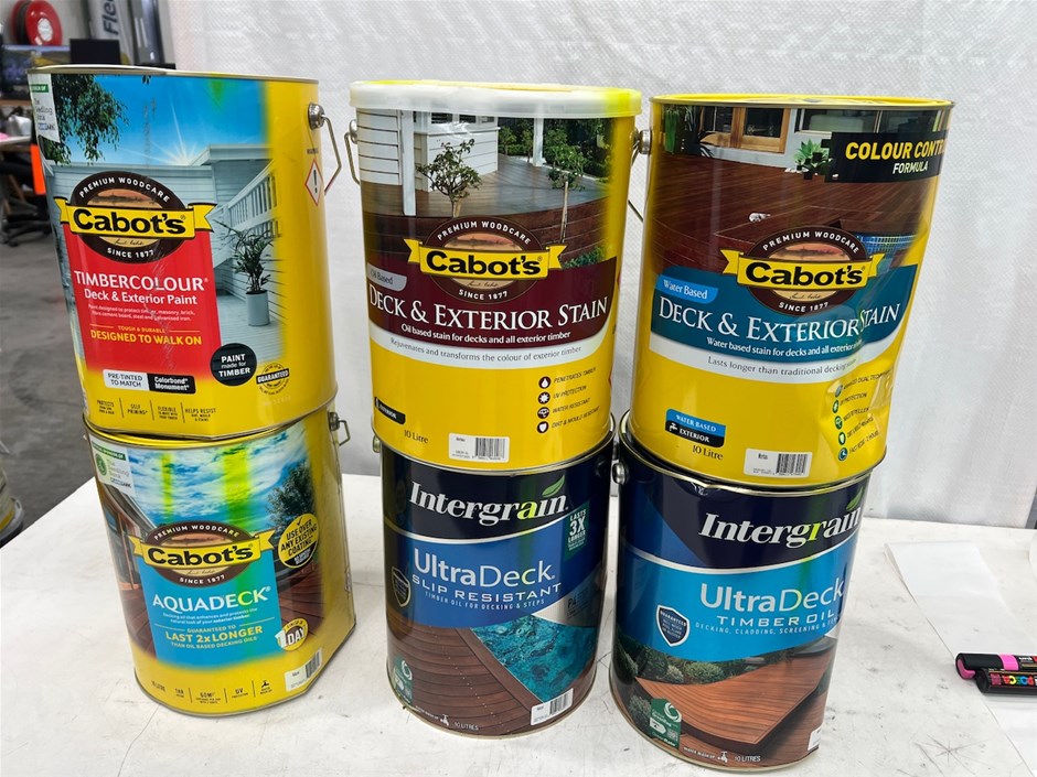 <p>Assorted 10Lt Tins of Deck Stain</p>