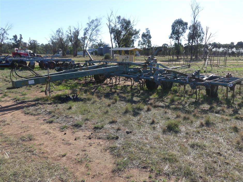 John Shearer 53T 5/160 Scarifier (Folding Wing)10 Metre